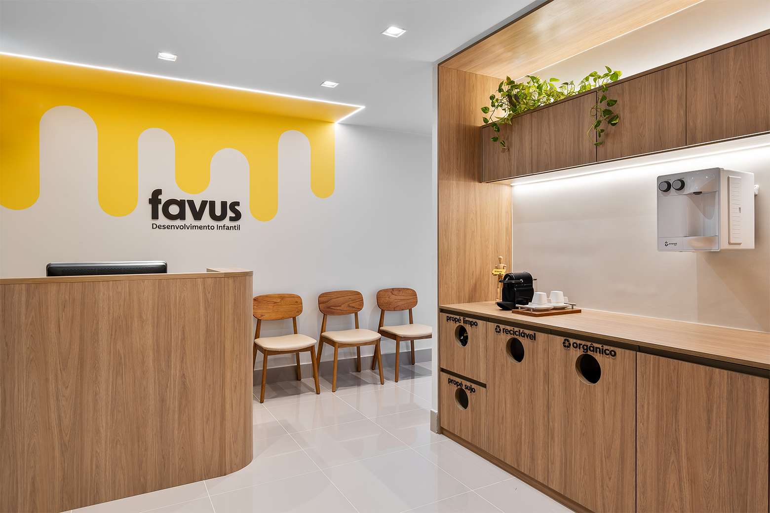 CLINICA DE DESENVOLVIMENTO INFANTIL FAVUS 11